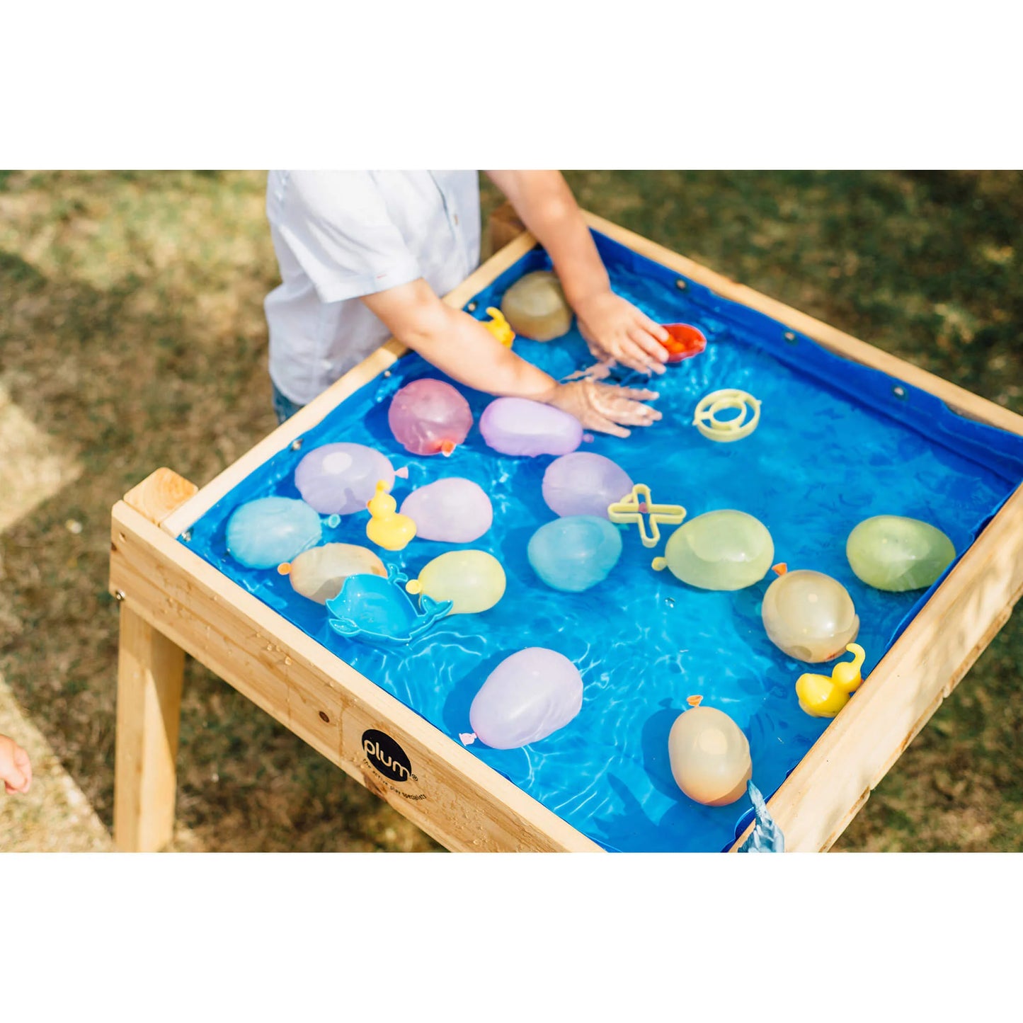 Plum® Build and splash Activity Table with Cover