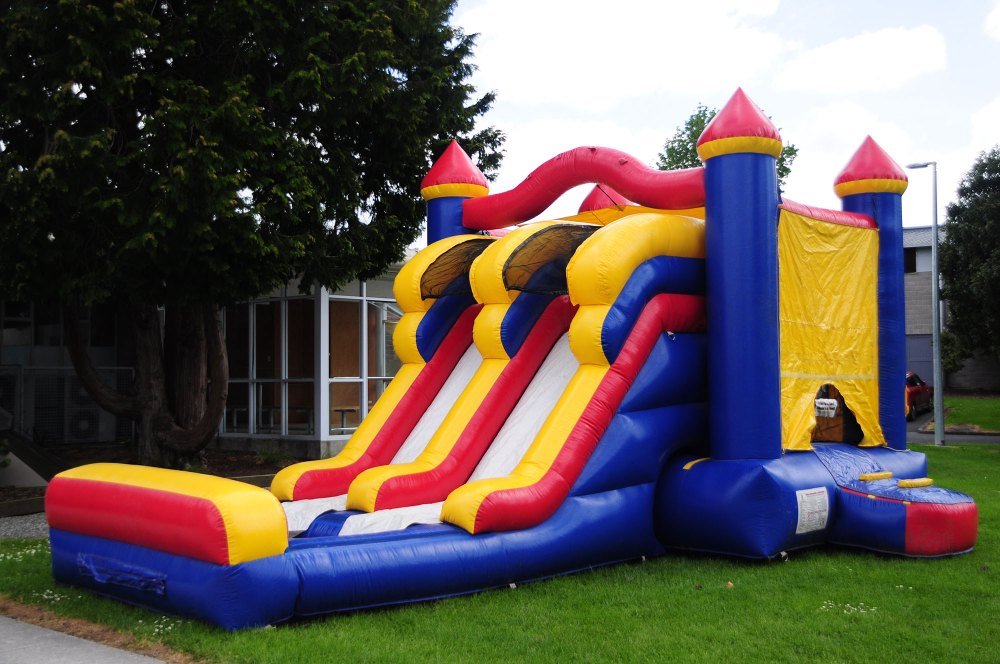 Top 7 Benefits of Having Jumping Castles at Home for Your Kids