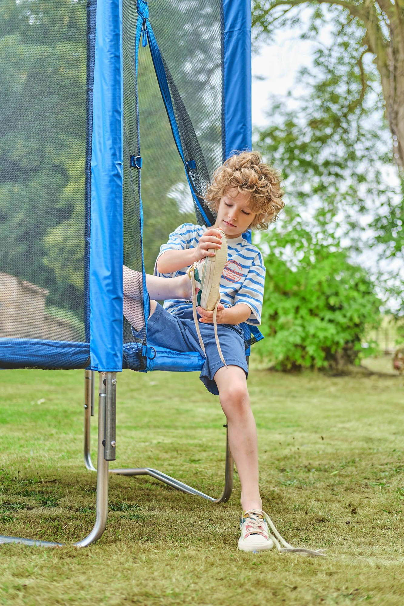 Plum 7ft Junior Jumper Trampoline with Springsafe® Enclosure - Pink & Blue  – Ages 3–7