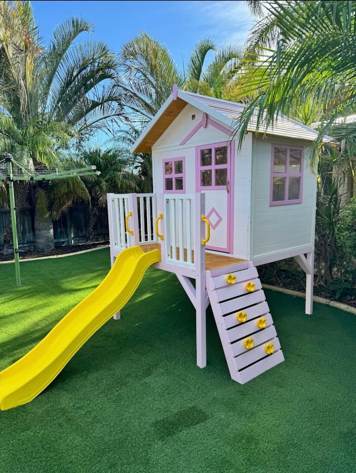 Beach Shack Cubby House