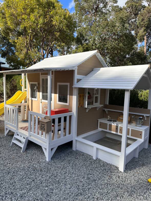 Delightful Shack with Mud Kitchen